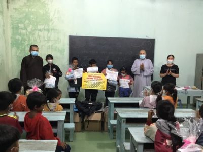 Lớp học tình thương chùa Long Cát khai giảng năm học mới 2021 – 2022