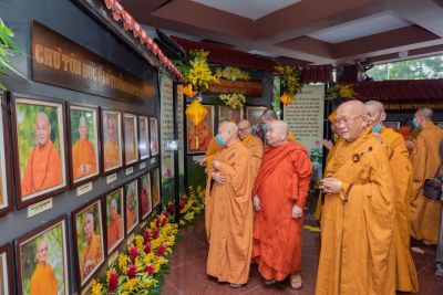 Khai mạc triển lãm ảnh chào mừng 40 năm Giáo hội Phật giáo Việt Nam