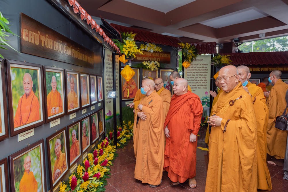 Khai mạc triển lãm ảnh chào mừng 40 năm Giáo hội Phật giáo Việt Nam