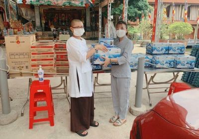 Sư cô Hạnh Lệ: Tôi muốn giúp đỡ được nhiều người hơn nữa…