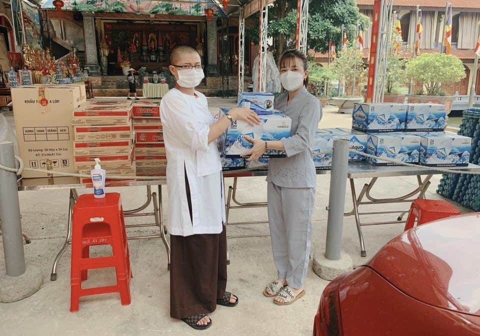 Sư cô Hạnh Lệ: Tôi muốn giúp đỡ được nhiều người hơn nữa…