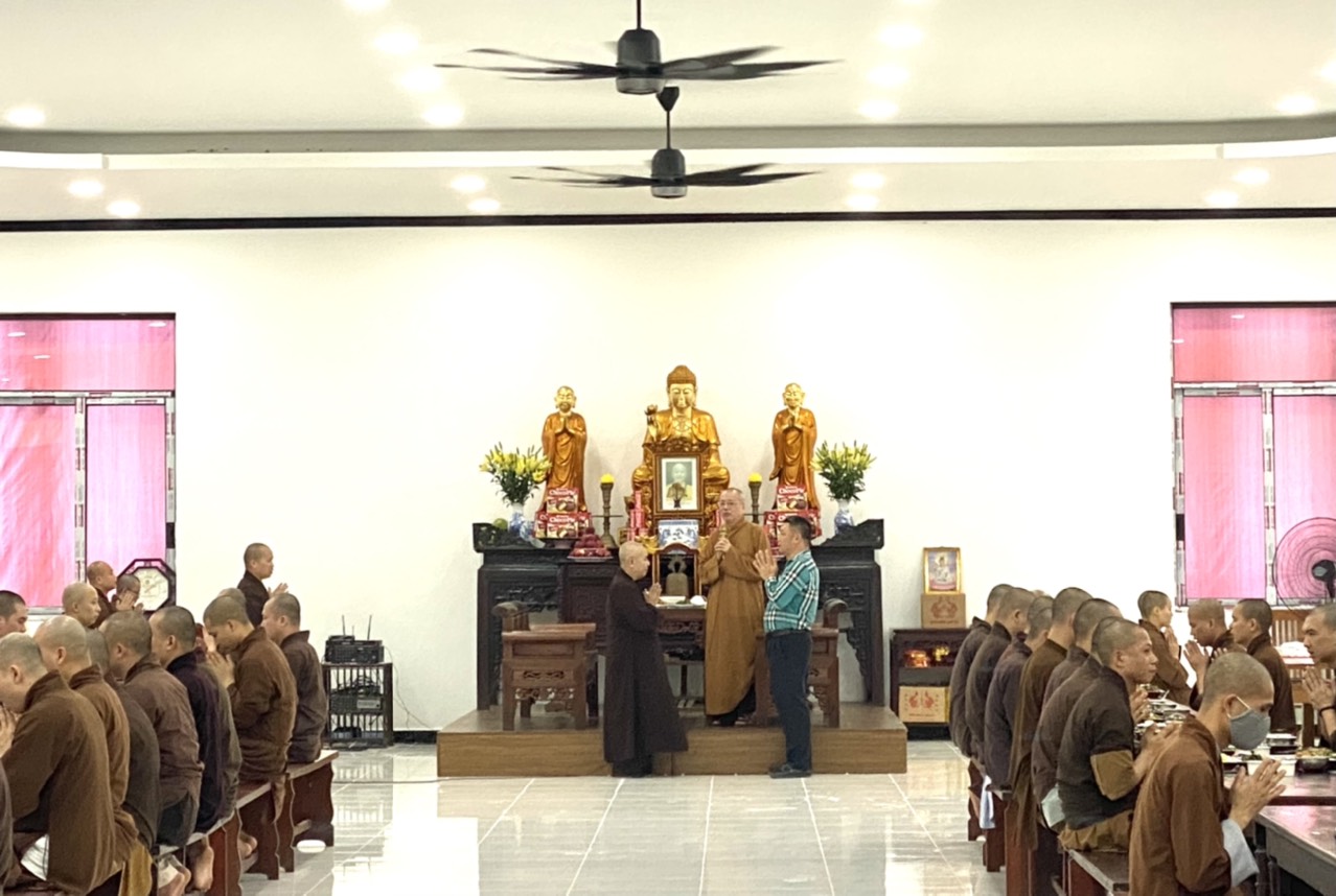 Chư Tôn đức, Phật tử cúng dường hơn 1,5 tỷ đồng Trường hạ Sóc Thiên Vương – Học viện Phật giáo Hà nội