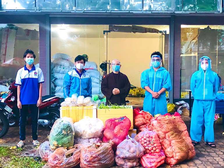 Thiện nguyện là sự hoà hợp giữa trí tuệ và lòng từ bi