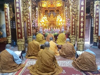 Các chùa tỉnh Quảng Ninh đồng trì tụng Kinh Dược Sư cầu nguyện quốc thái dân an, dịch bệnh tiêu trừ