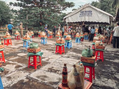 Tiền Giang: Phật giáo huyện Châu Thành tiếp tục tặng quà đến người dân trong đại dịch Covid