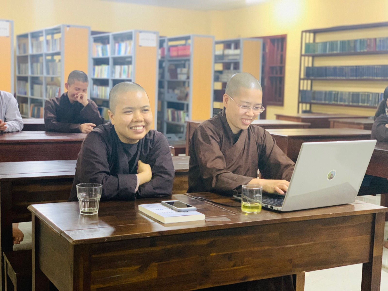 Hà Nội: Chùa Đại Từ Ân tuyển sinh lớp “Luật tạng” Phật giáo Online