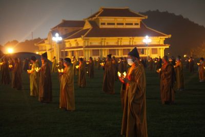 Trang nghiêm Lễ tưởng niệm các nạn nhân tử vong do dịch Covid-19 tại Học viện Phật giáo Hà Nội