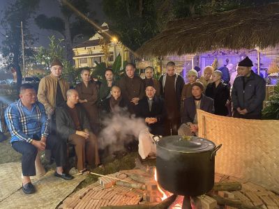 Ấn tượng buổi tối trước Đêm lửa trại tại Học viện Phật giáo Hà Nội