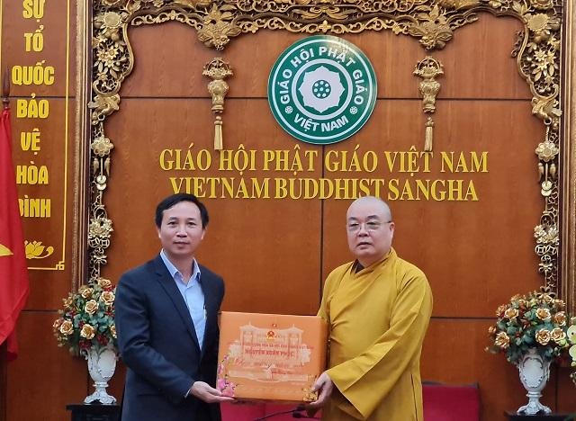 Lãnh đạo Ban Tôn giáo Chính phủ thăm và chúc Tết chư tôn đức Trung ương GHPGVN ảnh 2