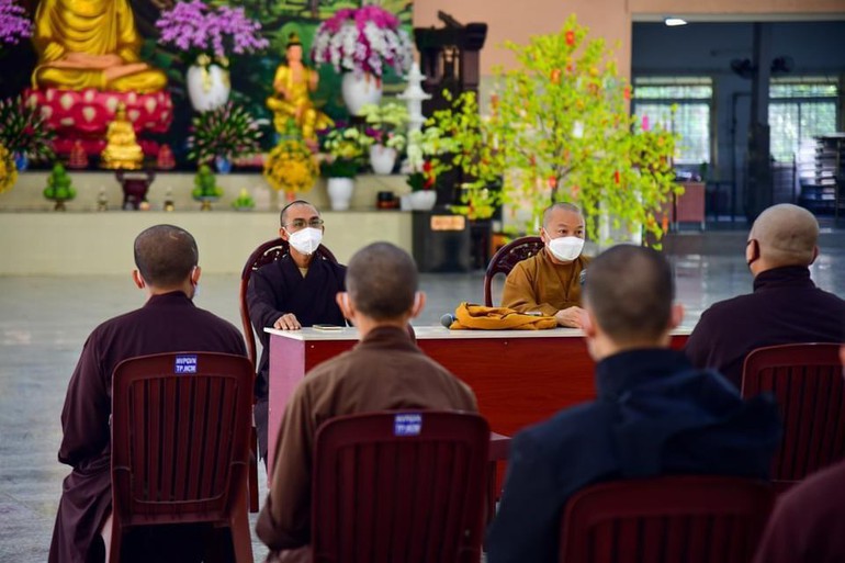 Học viện Phật giáo VN tại TP.HCM và Huế đón Tăng Ni sinh viên trở lại nội trú, học trực tiếp