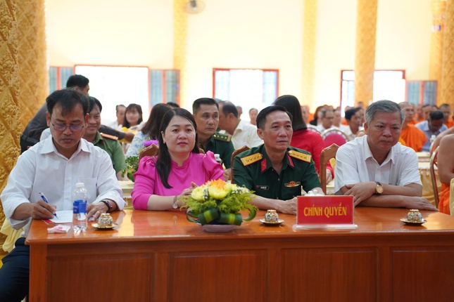 Đại diện lãnh đạo các cơ quan tham dự