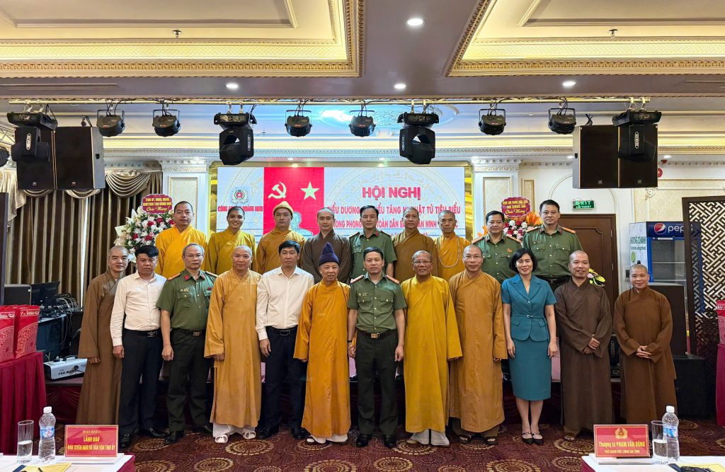 Quảng Ninh: Biểu Dương Tăng Ni, Phật Tử Có Đóng Góp Tiêu Biểu Trong Phong Trào Toàn Dân Bảo Vệ An Ninh Tổ Quốc