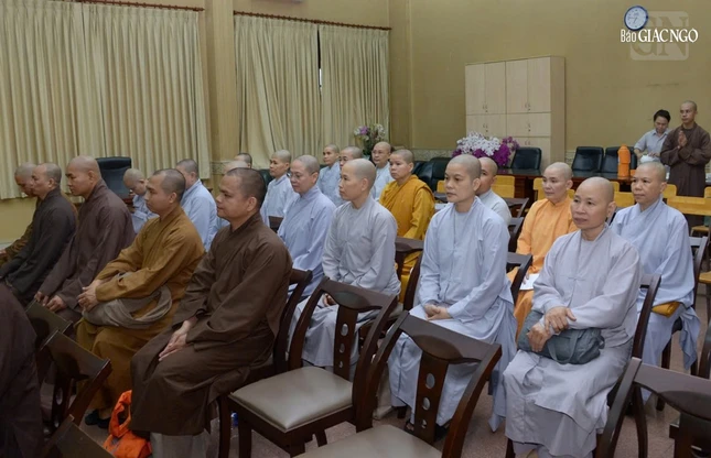 Phiên họp tổng thể nhằm định hướng cho việc giáo dục tại Học viện trong thời gian sắp tới